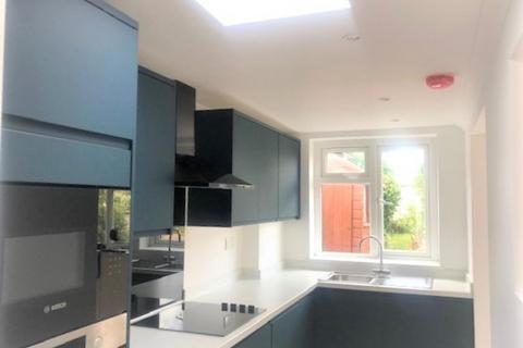 4 Mayfair Close, Albrighton, Wolverhampton, WV7 3PW