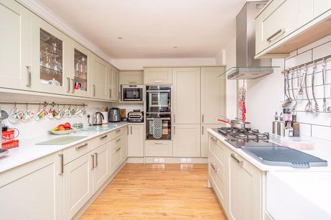 41 Church Road, Albrighton, Wolverhampton, WV7 3LH