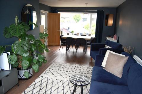 38 Church Road, Albrighton, Wolverhampton, WV7 3LJ