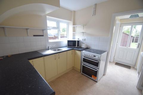 4 bedroom semi-detached house to rent, 1 Broomfield Road