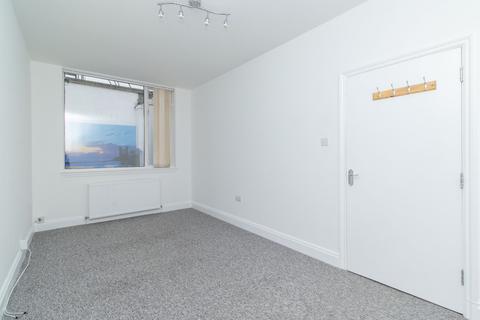 2 bedroom flat for sale, Richmond Street, Richmond House, CT6