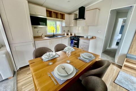 2 bedroom lodge for sale, Hedley Wood Holiday Park