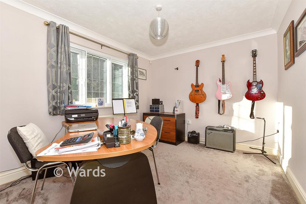 Study/ Bedroom