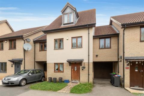 4 bedroom terraced house for sale, Corris Court, Broughton, Milton Keynes