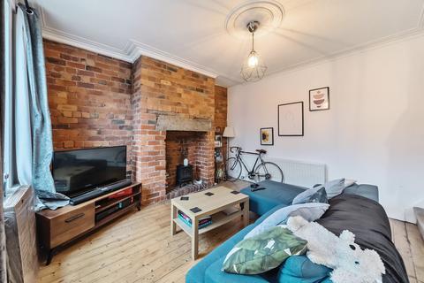 4 Graham View, Leeds, LS4 2NB