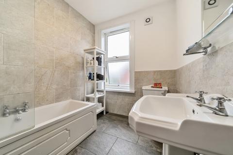 4 Graham View, Leeds, LS4 2NB
