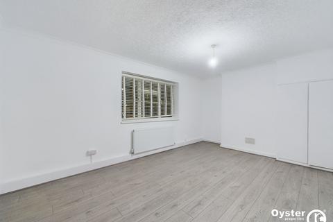 2 bedroom apartment to rent, Great Cambridge Road, London, N9