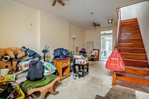 2 bedroom terraced house for sale, Southampton Way, London, SE5