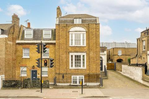 2 bedroom flat for sale, West Hill, London SW18