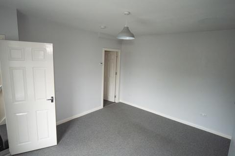 2 bedroom terraced house to rent, Hurst Lane, Mirfield, West Yorkshire, WF14