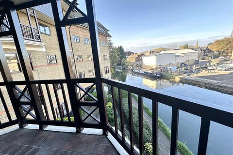 3 bedroom apartment to rent, Wickhams Wharf, Ware SG12