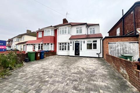 6 bedroom semi-detached house to rent, Park Lane, Harrow HA2