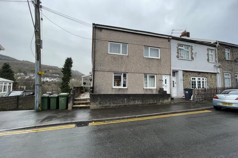 2 bedroom flat for sale, Glancynon Terrace, Abercynon, CF45 4TG