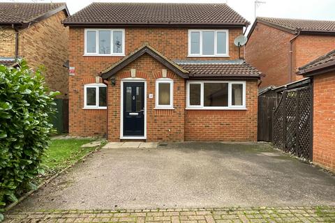 4 bedroom detached house to rent, Stablegate Way, Market Harborough LE16