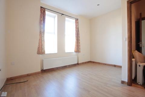 2 bedroom maisonette to rent, Garratt Terrace, London