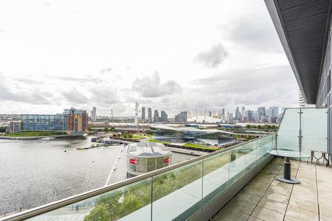 2 bedroom penthouse to rent, Adriatic Apartments, Royal Victoria Dock, E16