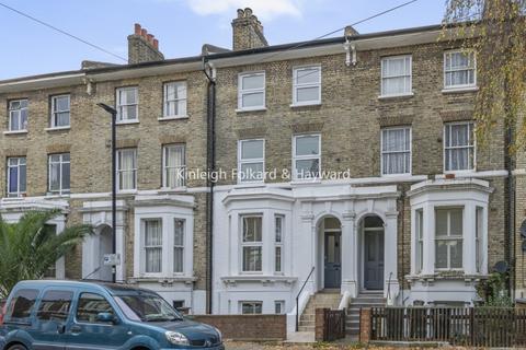 2 bedroom apartment to rent, Flaxman Road London SE5