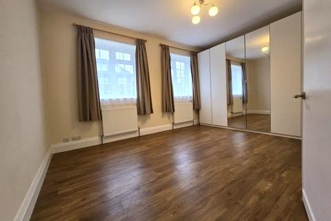 2 bedroom flat to rent, Queens Road, London, NW4