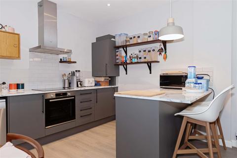 2 bedroom flat for sale, Oxford Road, Worthing