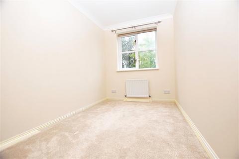 2 bedroom apartment to rent, Draymans Way, Isleworth