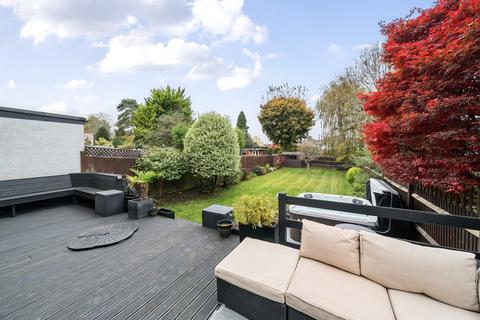 5 bedroom semi-detached house for sale, Oaklands Avenue, Watford, Hertfordshire