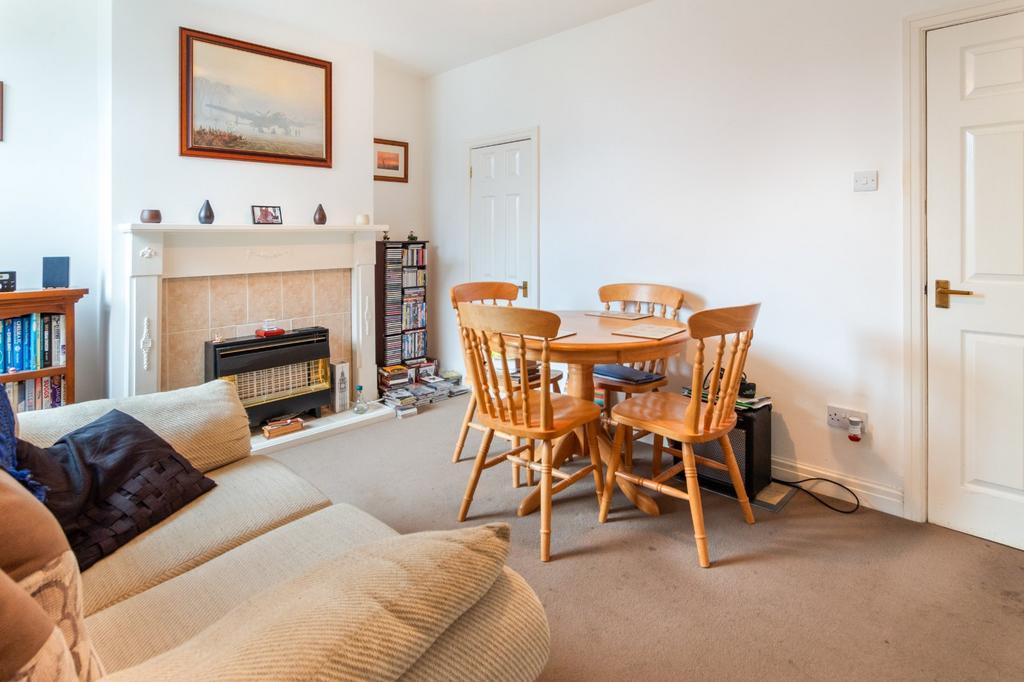 Sitting/Dining Room