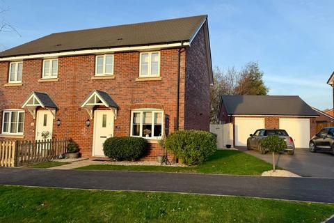 3 bedroom semi-detached house for sale, Swaledale Road, Kingstone, Hereford, HR2