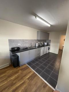 1 bedroom flat to rent, Hounslow, Lampton TW3