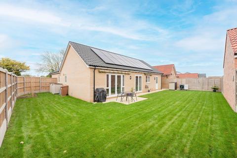 3 bedroom detached bungalow for sale, Hayton Road, Martham