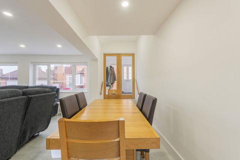 10 Brookfield Close, Hunt End, Redditch, B97 5LL
