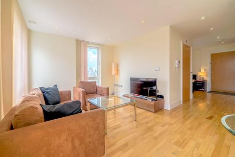 Studio to rent, Indescon Square, London E14