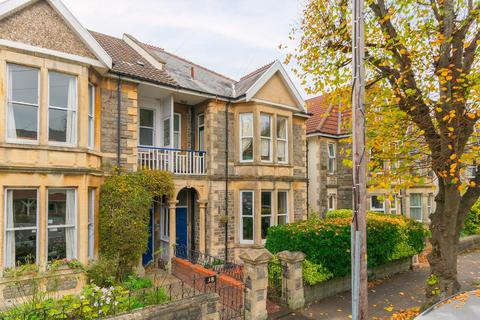 2 bedroom flat for sale, Lilymead Avenue, Totterdown