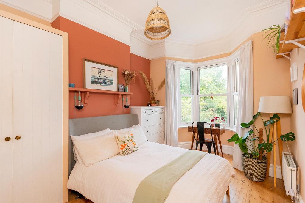 G3 F6 LATN - Bedroom F.jpg