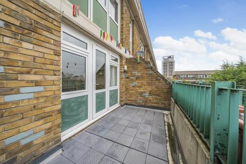 3 bedroom penthouse for sale, Stockwell Park Road, Stockwell