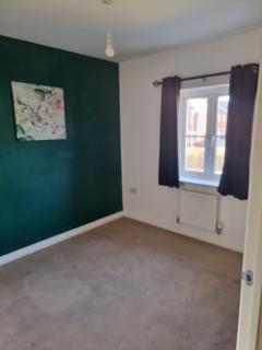 3 bedroom semi-detached house to rent, Aylesbury HP19