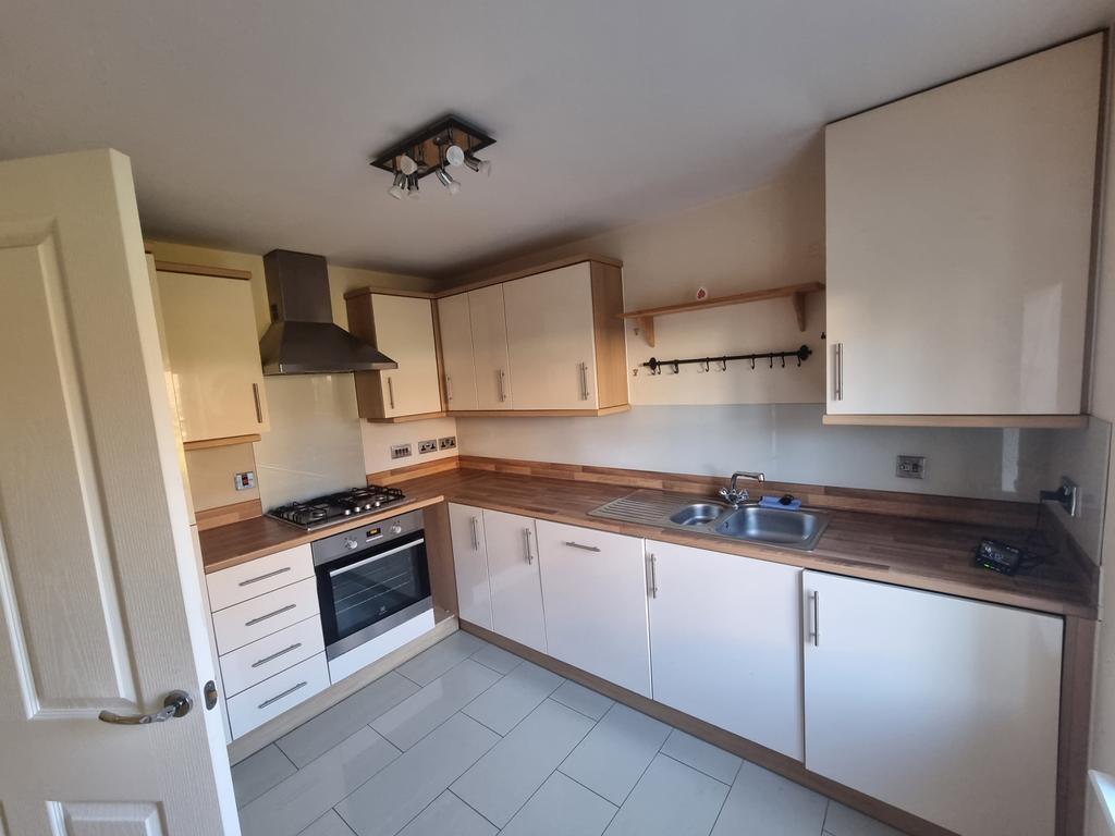 Three bedroom well presented semi detached proper