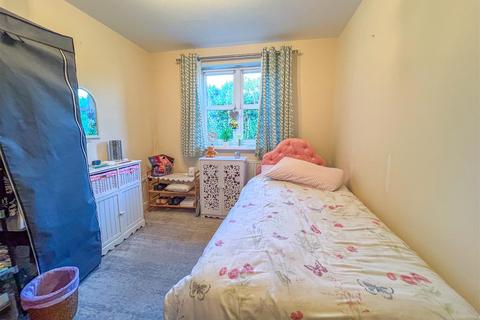 2 bedroom flat for sale, Weavers Gardens, Exhall, Coventry