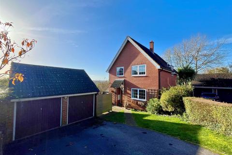 4 bedroom detached house for sale, Hilltop Way, Salisbury