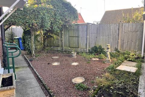 2 bedroom semi-detached bungalow for sale, The Malt Kilns, Goole