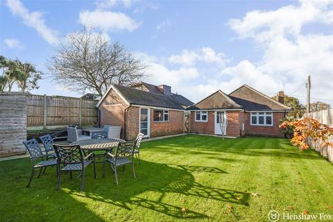 2 bedroom detached bungalow for sale, Ashdene Road, Ashurst, Hampshire