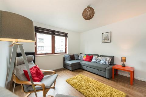 2 bedroom flat to rent, Dorset Place, Edinburgh