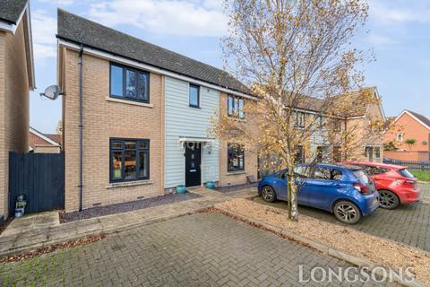 8 Forest Grove, Swaffham, PE37 8GQ