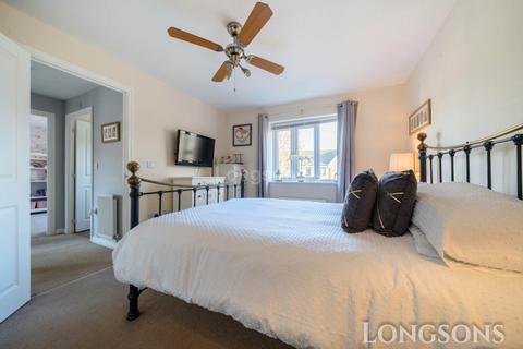 8 Forest Grove, Swaffham, PE37 8GQ