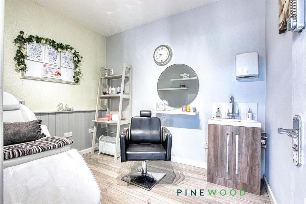 Beauty room