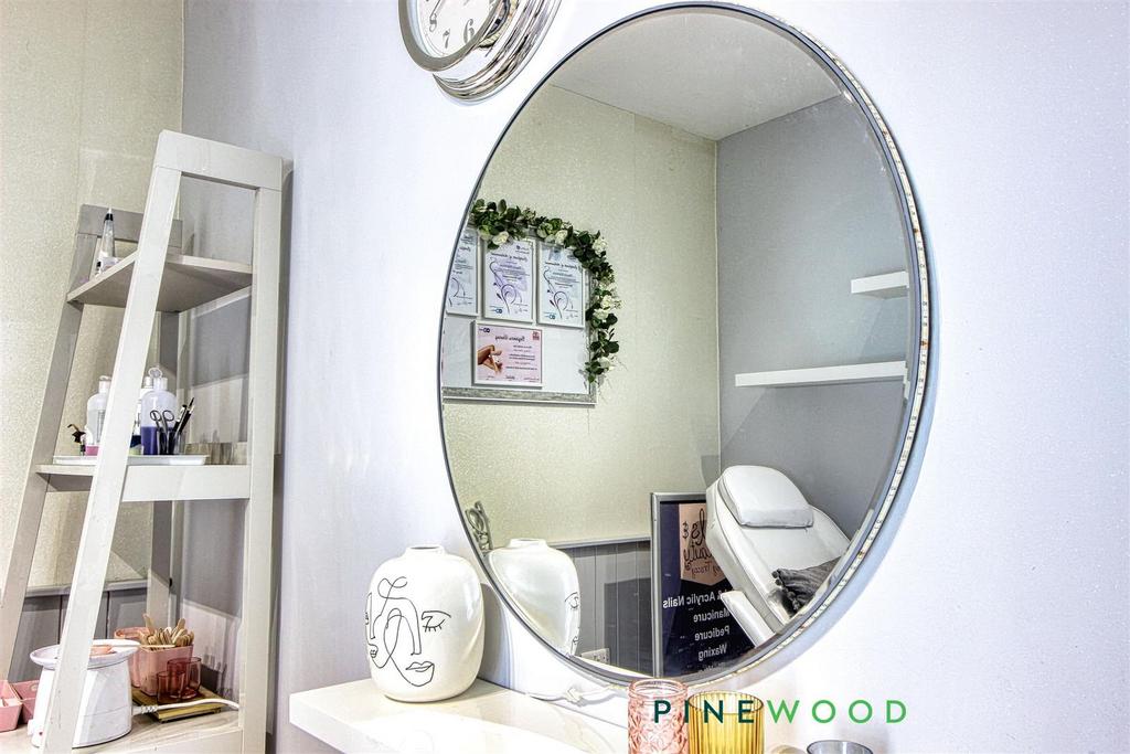 Beauty room