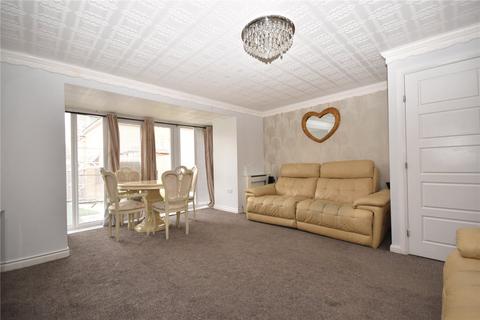 4 bedroom semi-detached house for sale, Fergusson Walk, Morley, Leeds, West Yorkshire