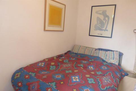 1 bedroom flat for sale, Lockwood Square, London