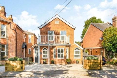 4 bedroom detached house for sale, Kennel Ride, Berkshire SL5