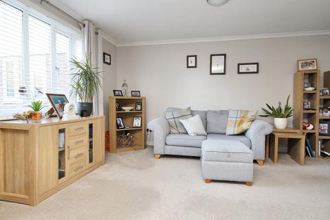 3 Gillison Close, Letchworth Garden City, SG6 1QL