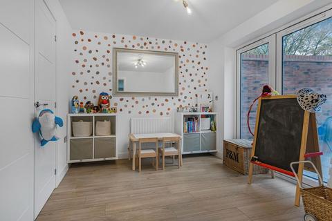 44 Pastures Drive, Tidbury Green, Solihull, B90 1US